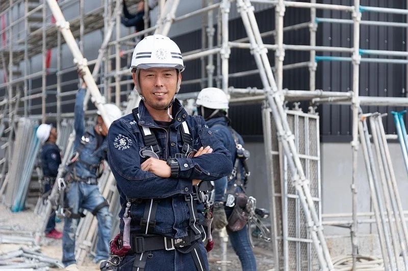 新卒と中途の求人票を整理し、高卒採用に初めて挑戦。法人化の検討やHPの見直しまで、採用をきっかけに会社づくりを進めている。
